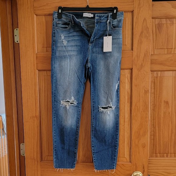 Cello Cropped Skinny Jeans size 13 (NWT) - Picture 1 of 6